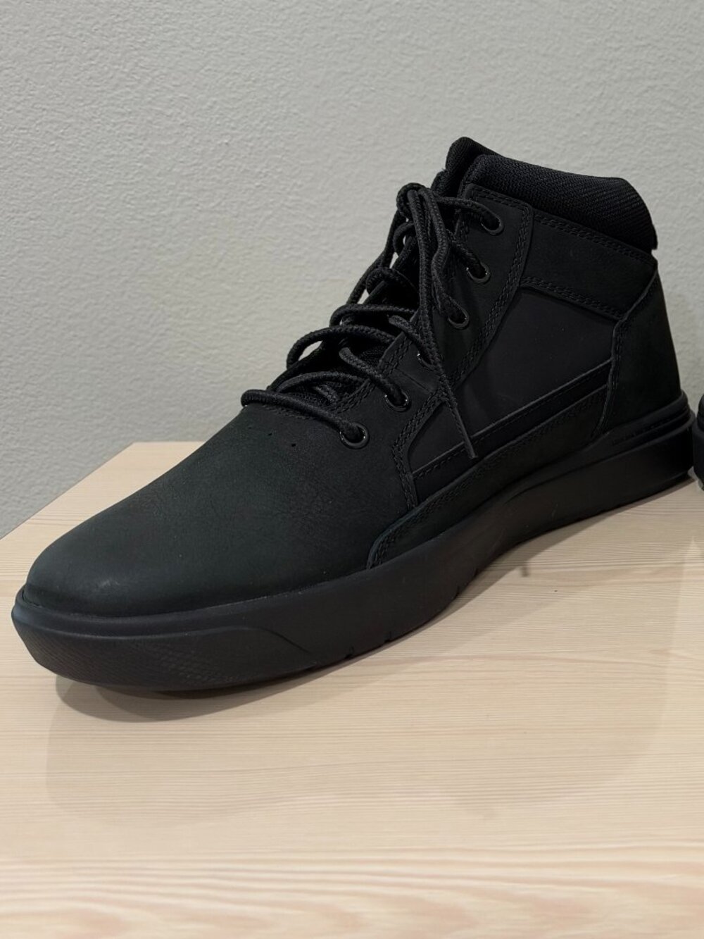 NWB Timberland Allston Mid Lace-Up Leather Sneaker - Men's Size 11.5